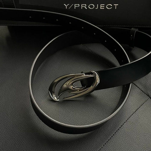 Avant-Garde Metal Buckle Leather Belt Unisex Waist Belt