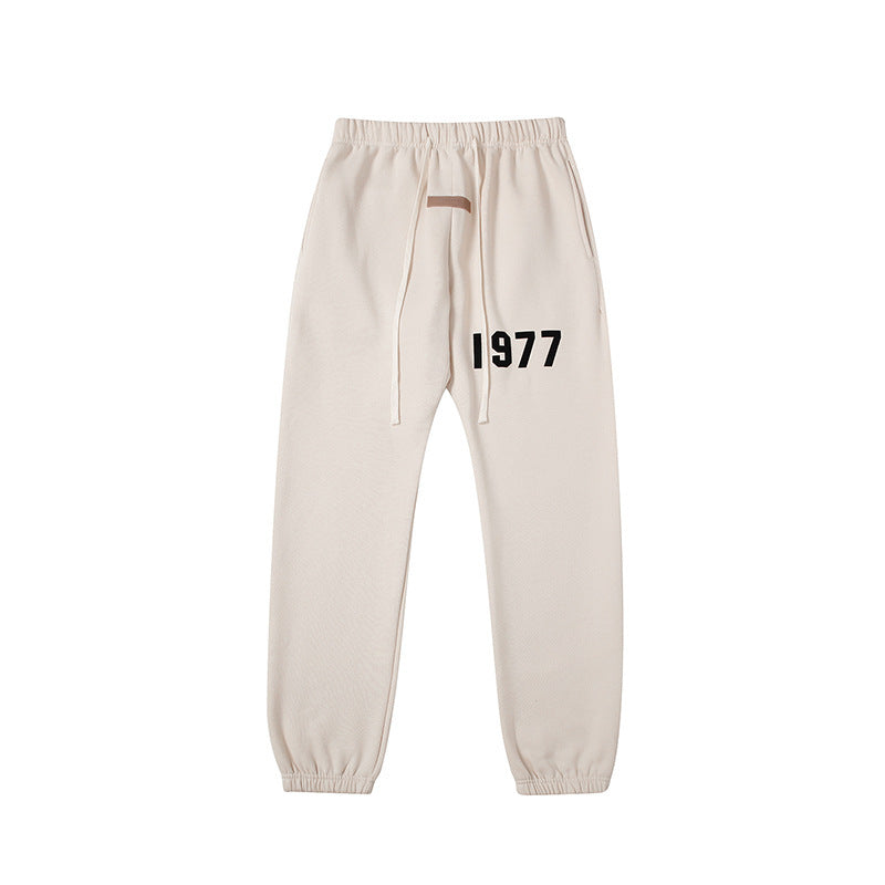 Fear of God ESSENTIALS 1977 Flocked Number Print Hoodie sweatpants