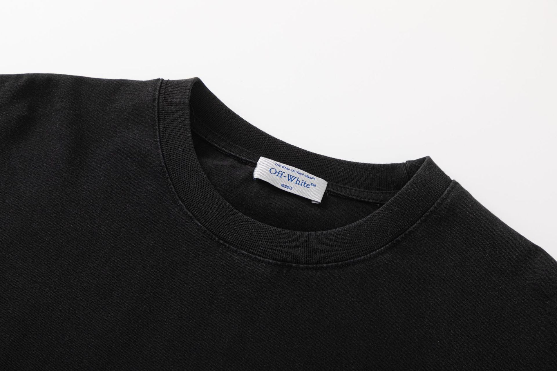 Off-White Crocodile Arrow Pattern Crew Neck Short Sleeve T Shirt Unisex