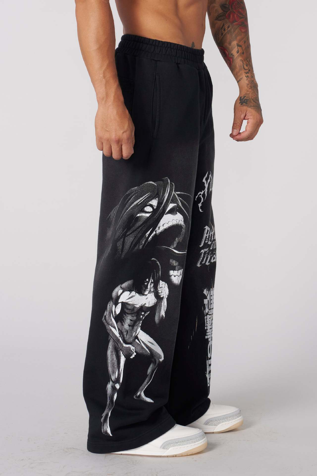 YOUNGLA 2128 AOT© x YLA Baggy Joggers