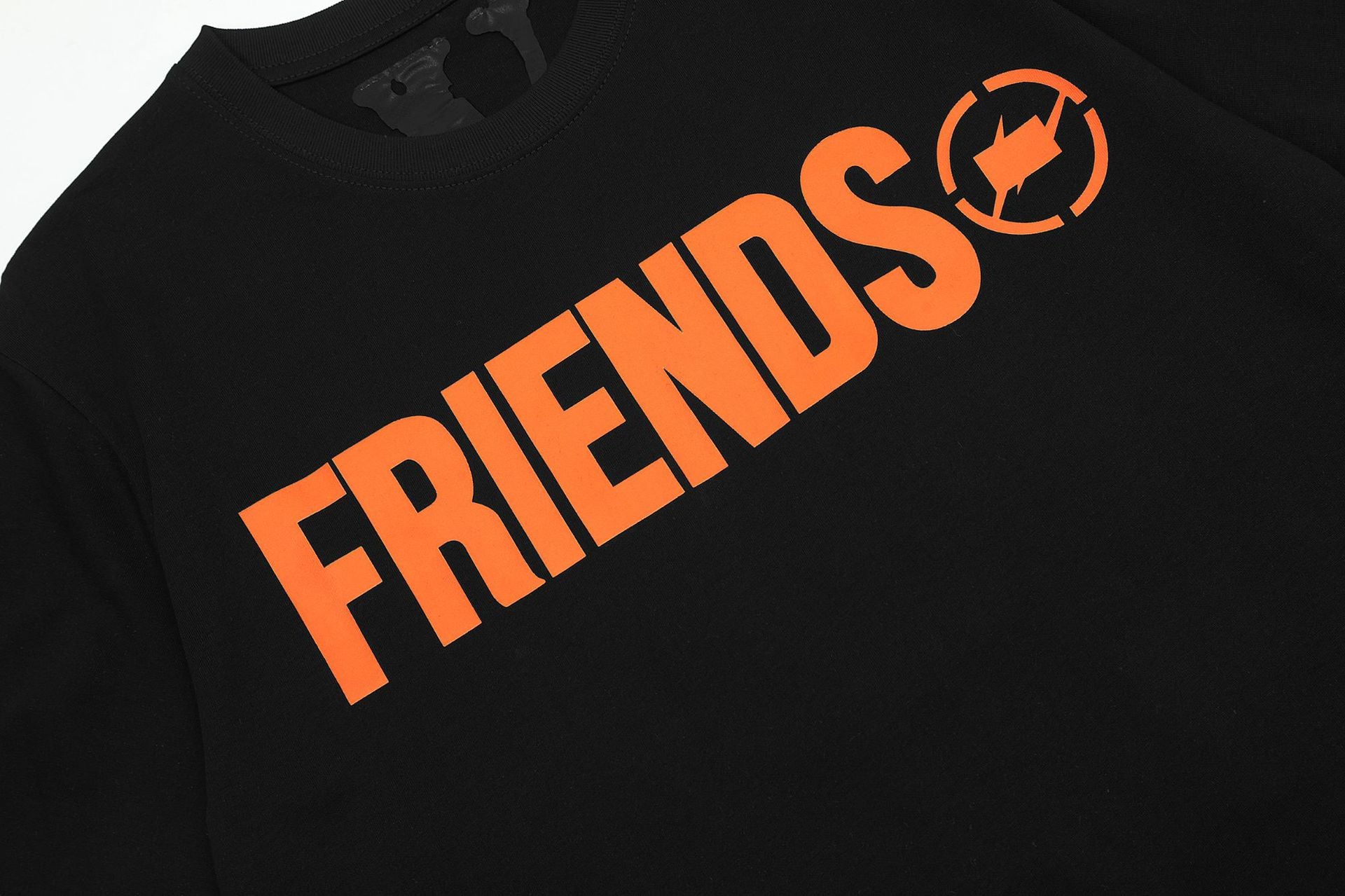 Vlone Big V Letter Graphic Short Sleeve Tee Streetwear Unisex
