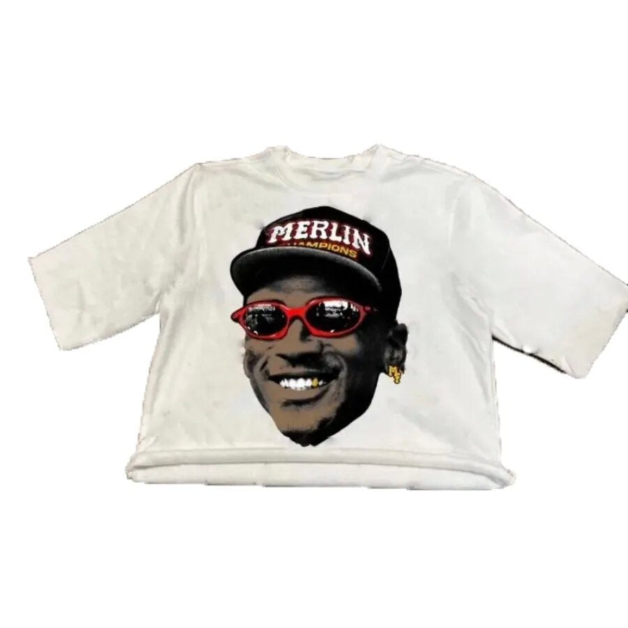 Merlin Worldwide Style Y2K Cartoon Portrait Oversized Vintage Baumwoll-T-Shirt