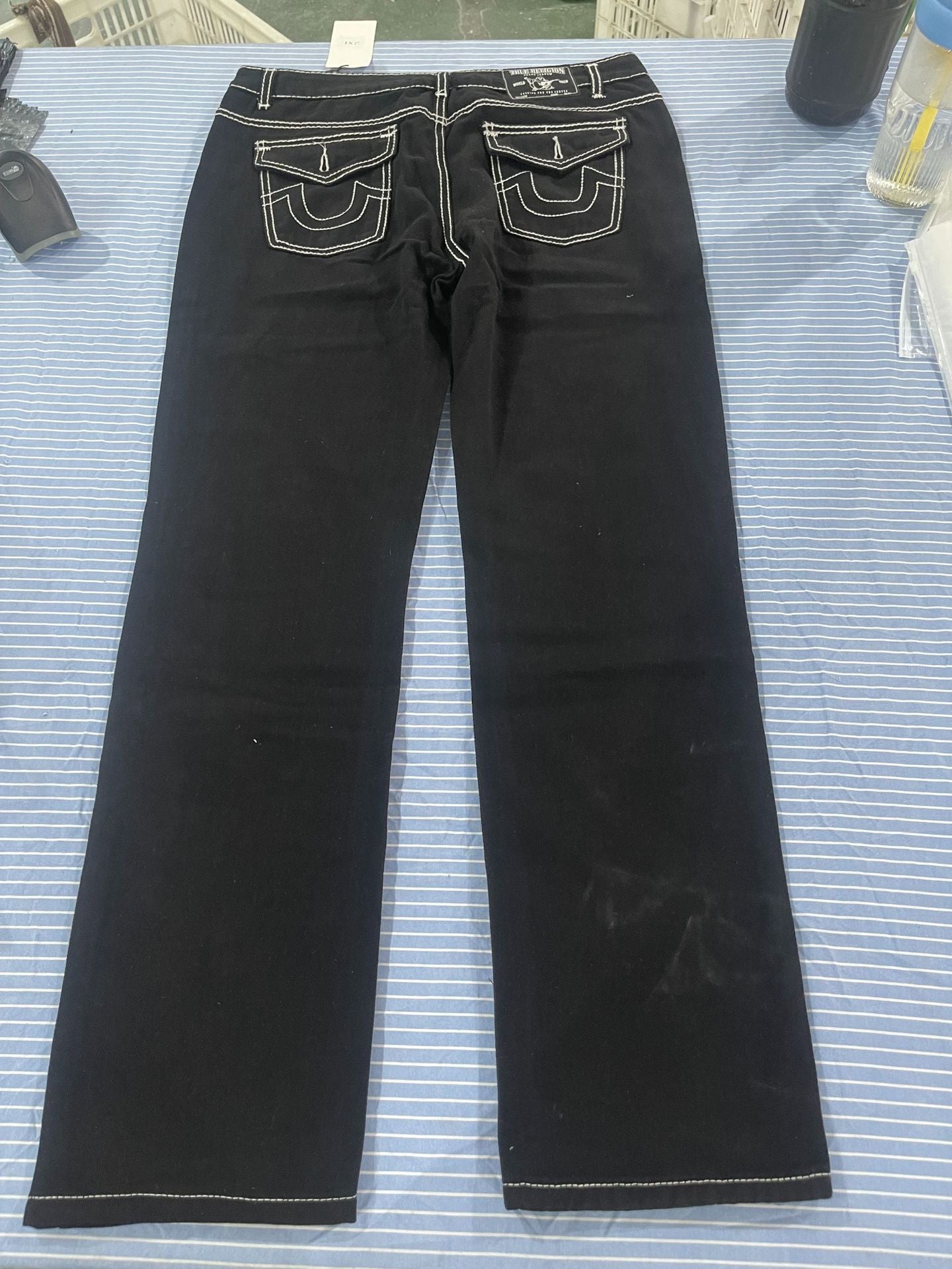 True Religion White Contrast Stitch Horseshoe Straight Jeans Men Y2K