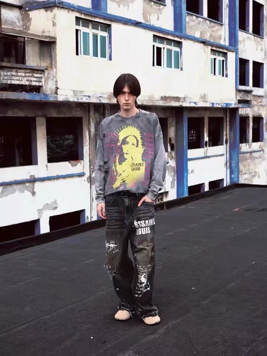 SSSAINT LOUIS Saint Graphic Distressed Washed Crewneck Sweatshirt
