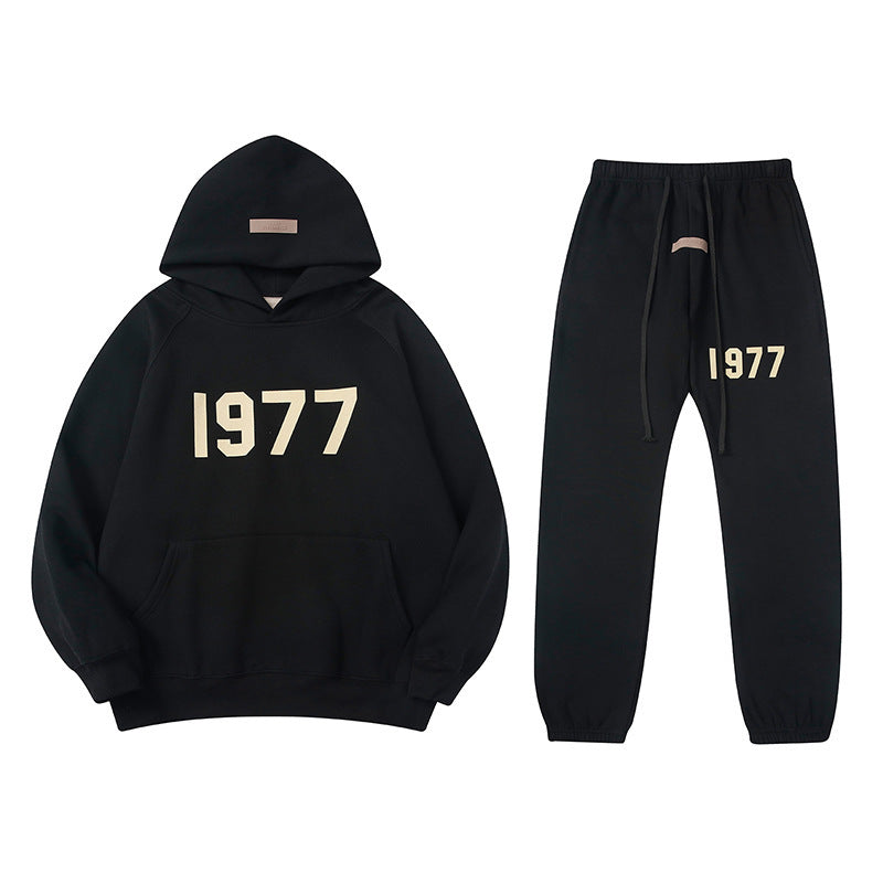 Fear of God ESSENTIALS 1977 Flocked Number Print Hoodie sweatpants