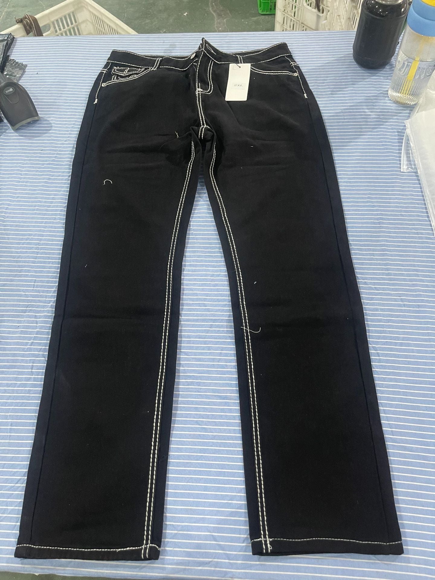 True Religion White Contrast Stitch Horseshoe Straight Jeans Men Y2K