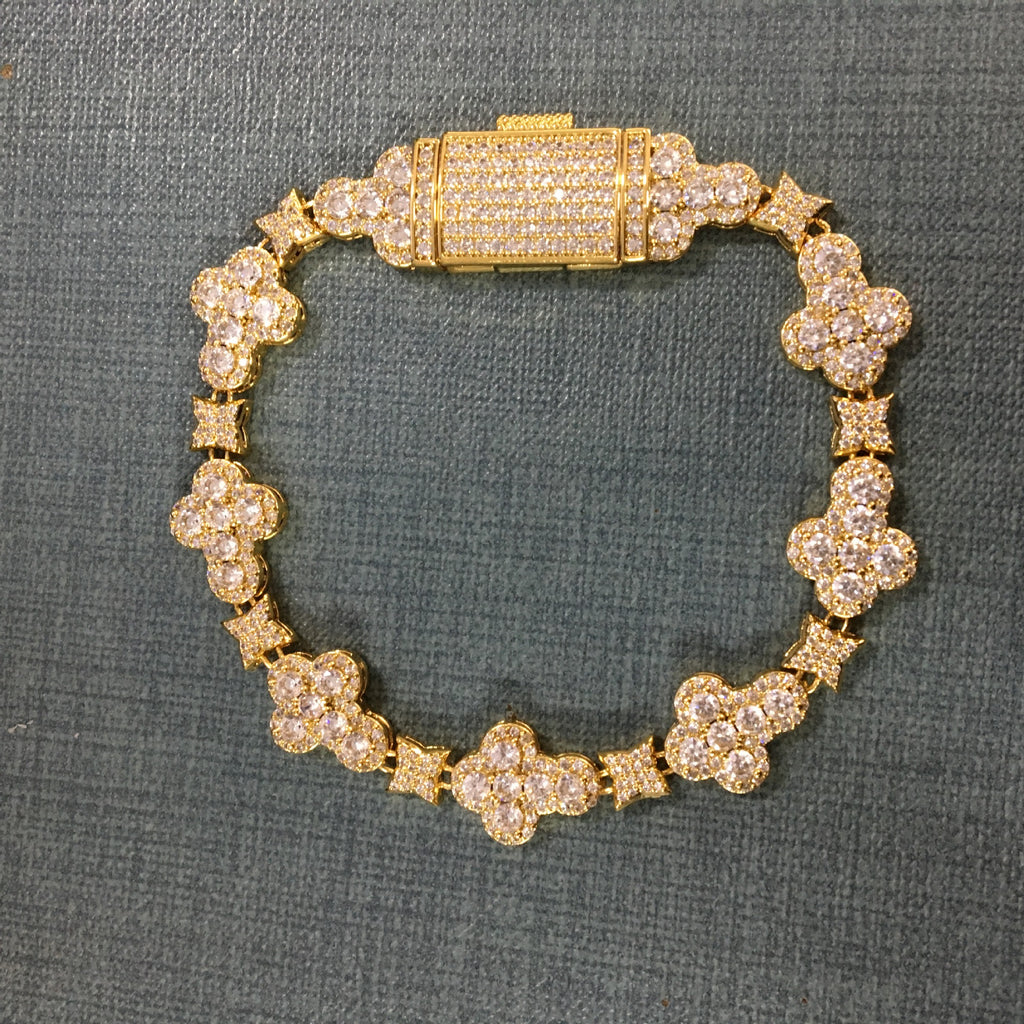 Iced Four Leaf Clover Tennis Bracelet 10mm