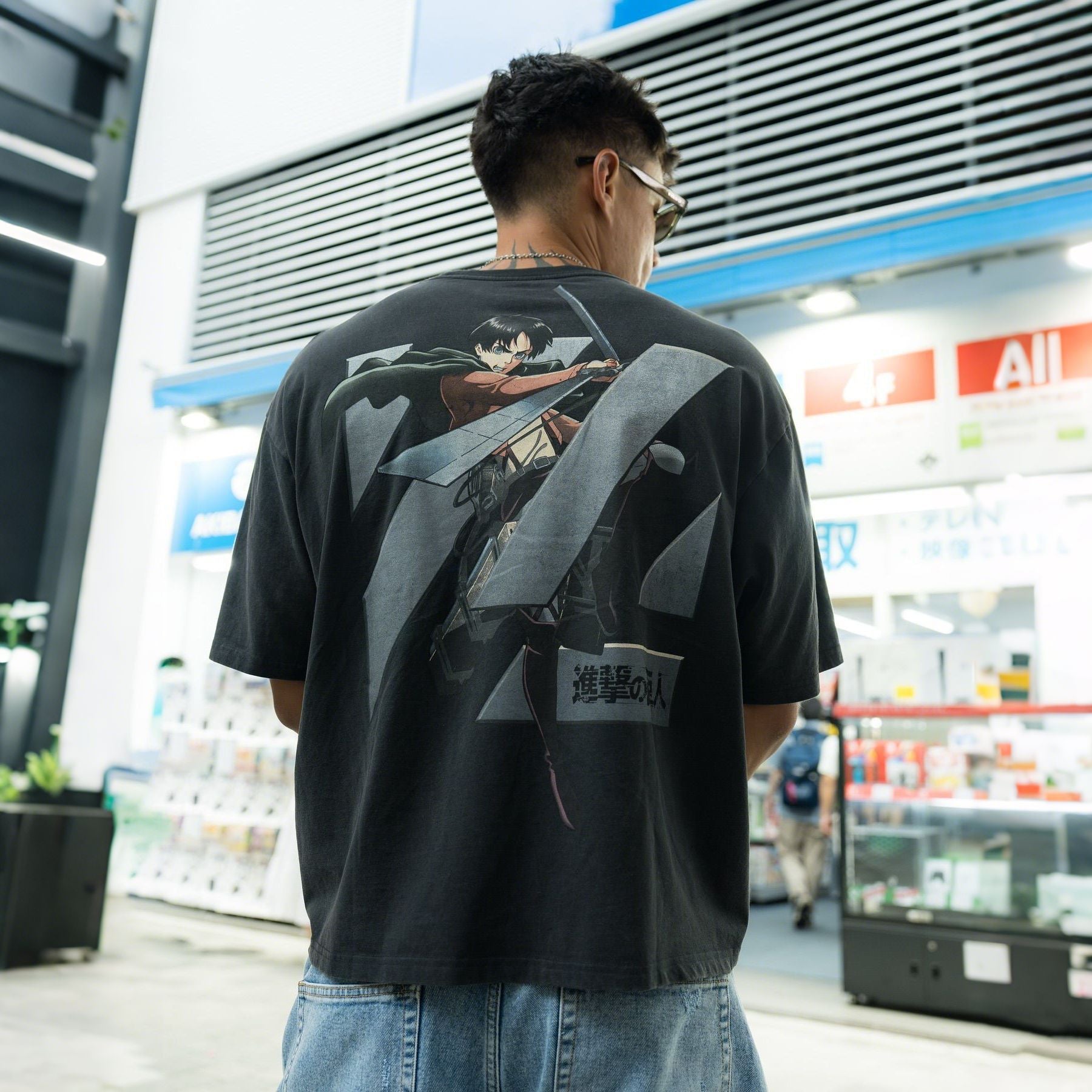YOUNGLA 4186 AOT© x YLA Cropped Tees