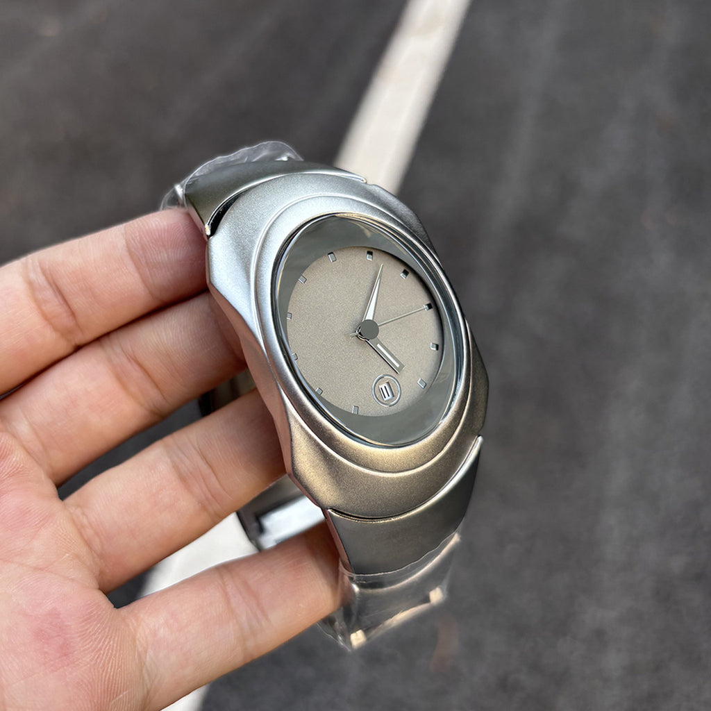 Y2K Irregular Oval Quartz Wrist Watch