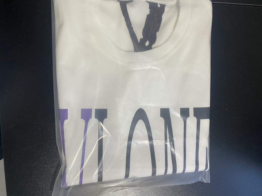 VLONE Big V Graphic Long Sleeve Tee Streetwear Cotton Oversized Shirt