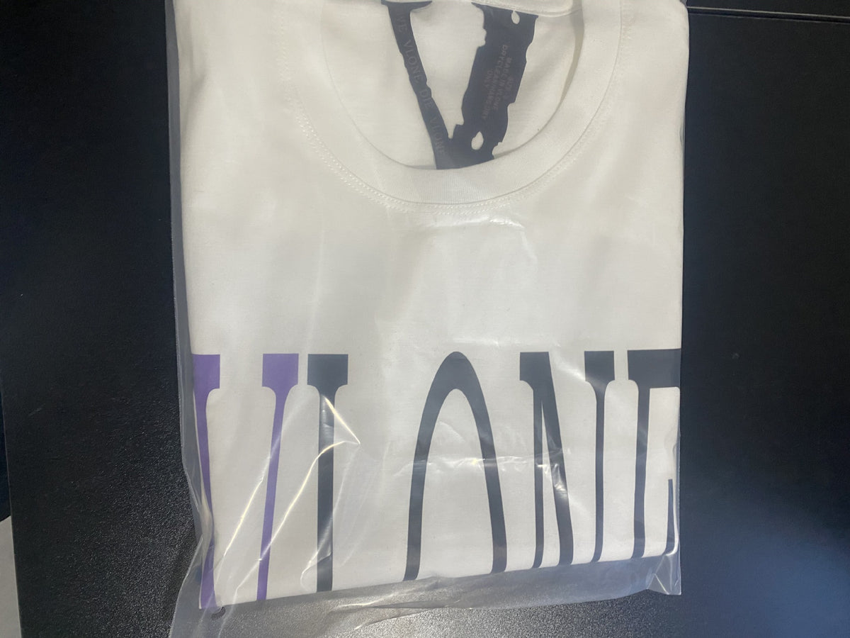 VLONE Big V Graphic Long Sleeve Tee Streetwear Cotton Oversized Shirt