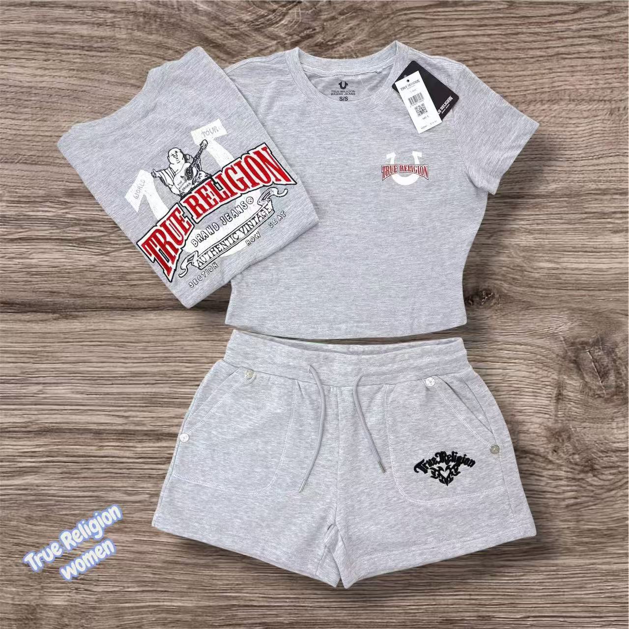 True Religion Horseshoe Graphic Print Tee Shorts 2 Piece Set