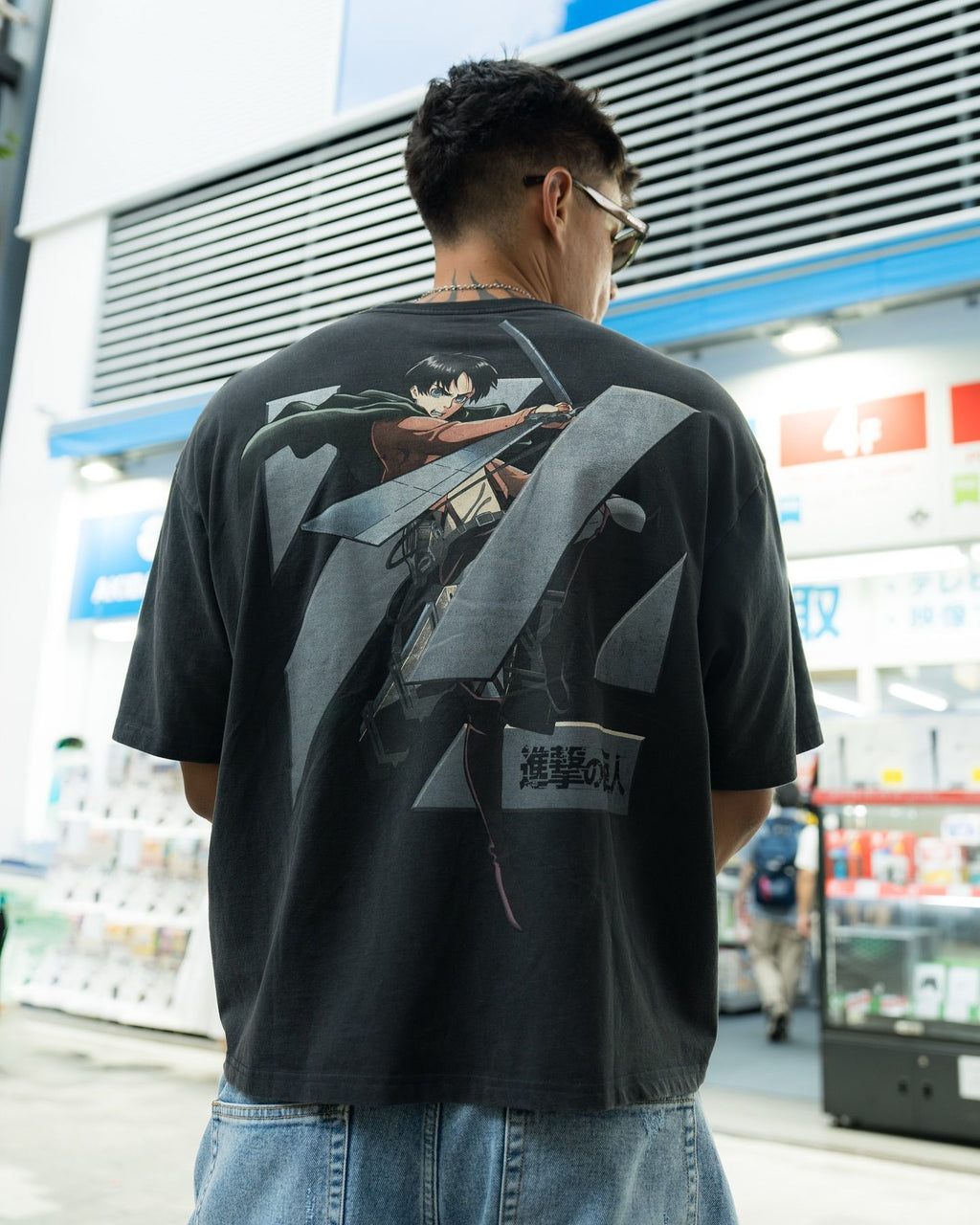 YOUNGLA 4186 AOT© x YLA Cropped Tees