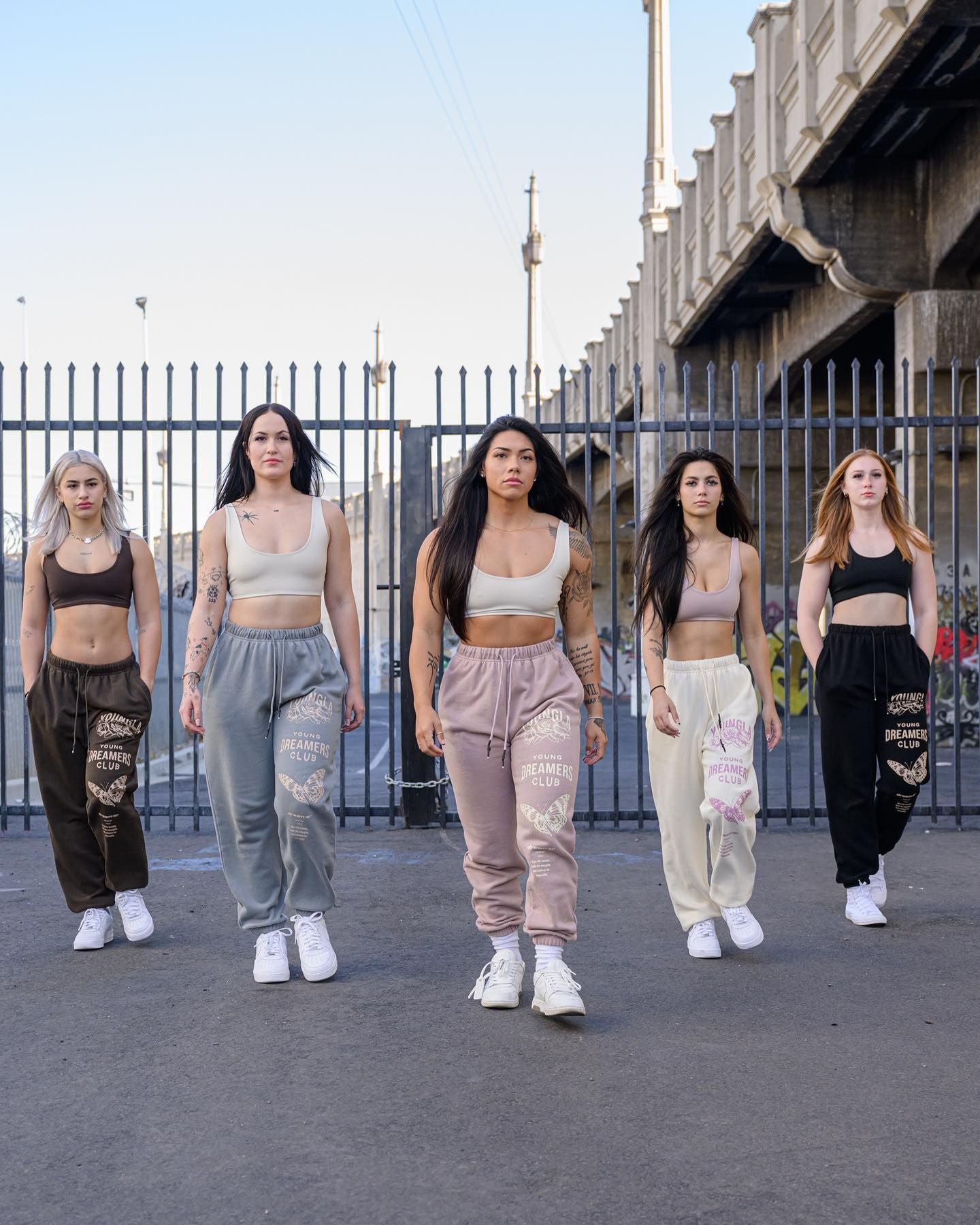 YOUNGLA W211 Dreamers Joggers