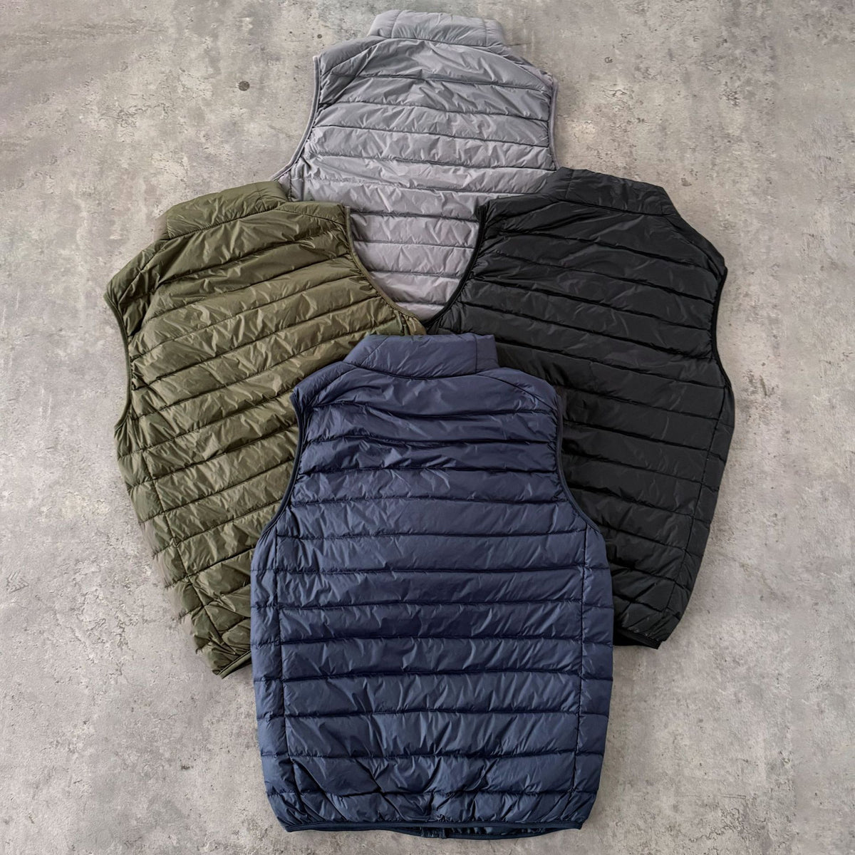 Montbell Plasma Down Vest Stand Collar Zip Ultralight Warm Gilet