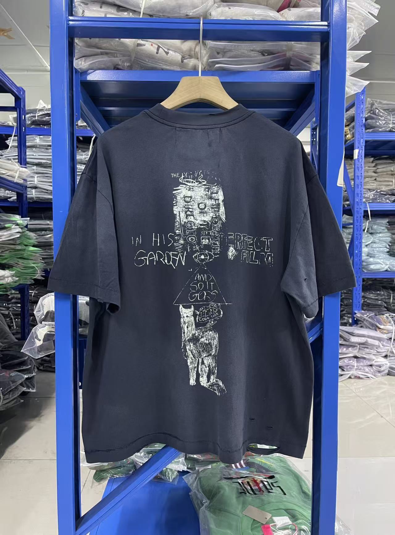 Paly Hollywood Figure Graphic Washed Distressed Crew Neck Short Sleeve T Shirt