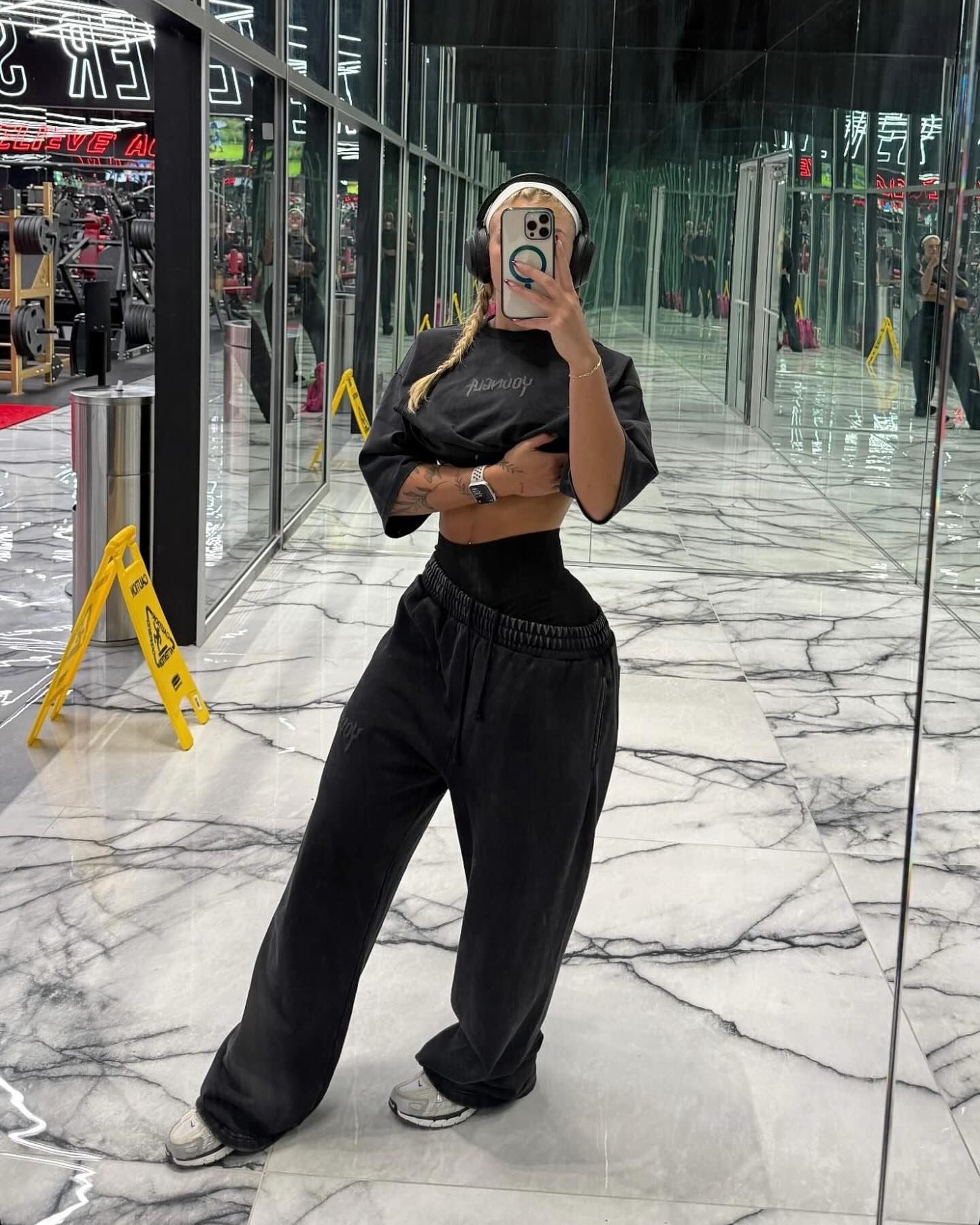 YOUNGLA 2041 The Midnight Collection - Joggers