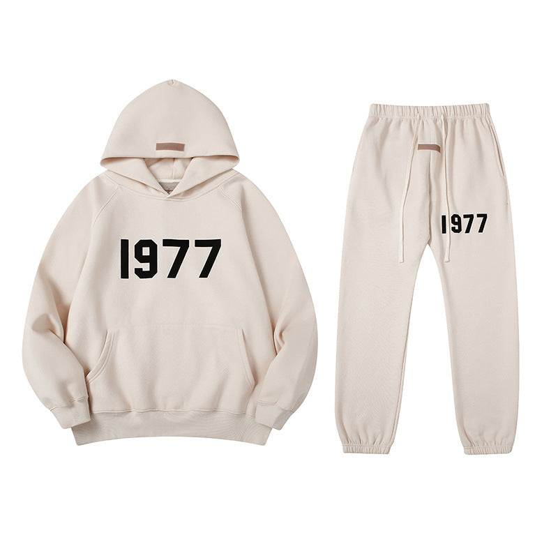 Fear of God ESSENTIALS 1977 Flocked Number Print Hoodie sweatpants