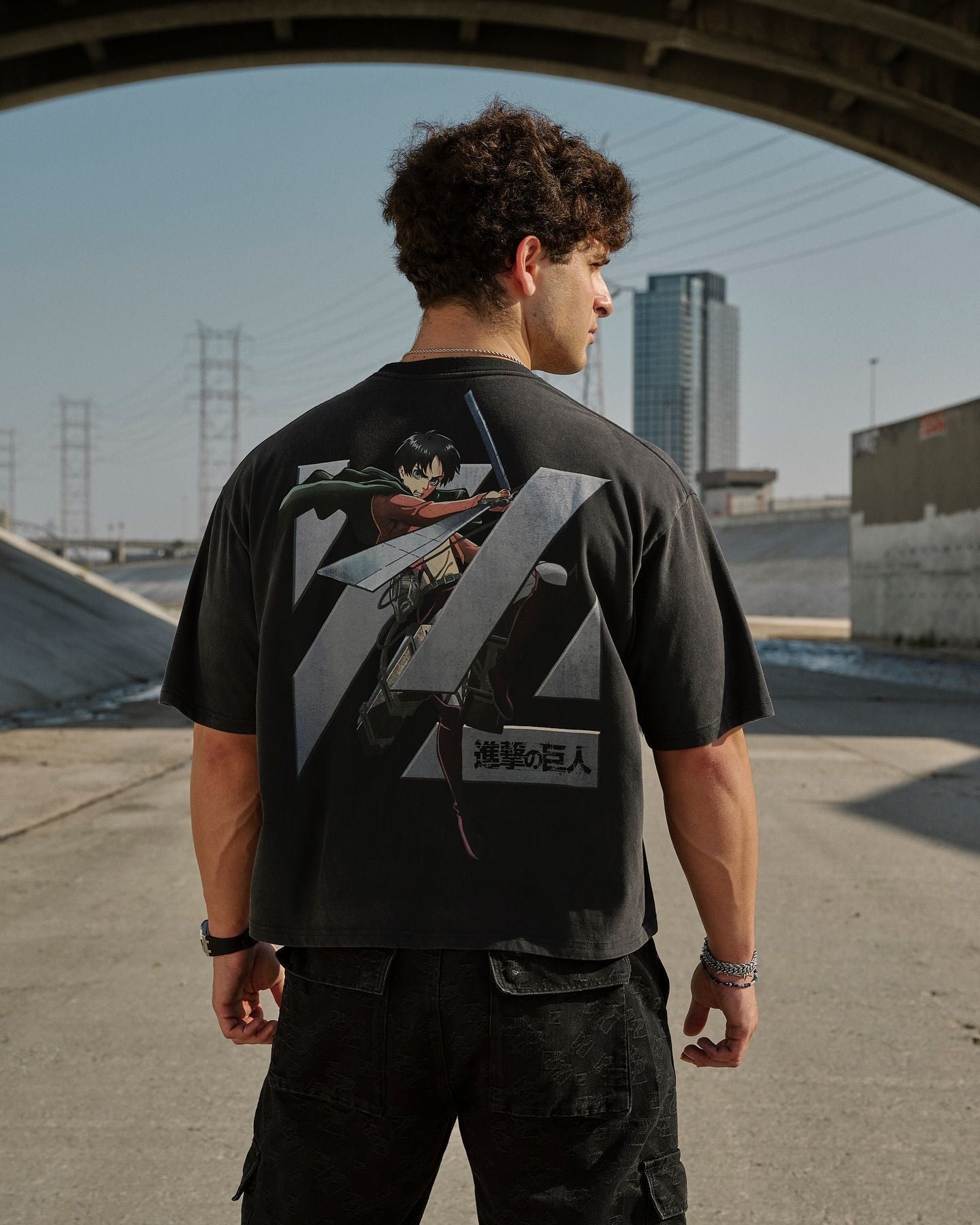 YOUNGLA 4186 AOT© x YLA Cropped Tees