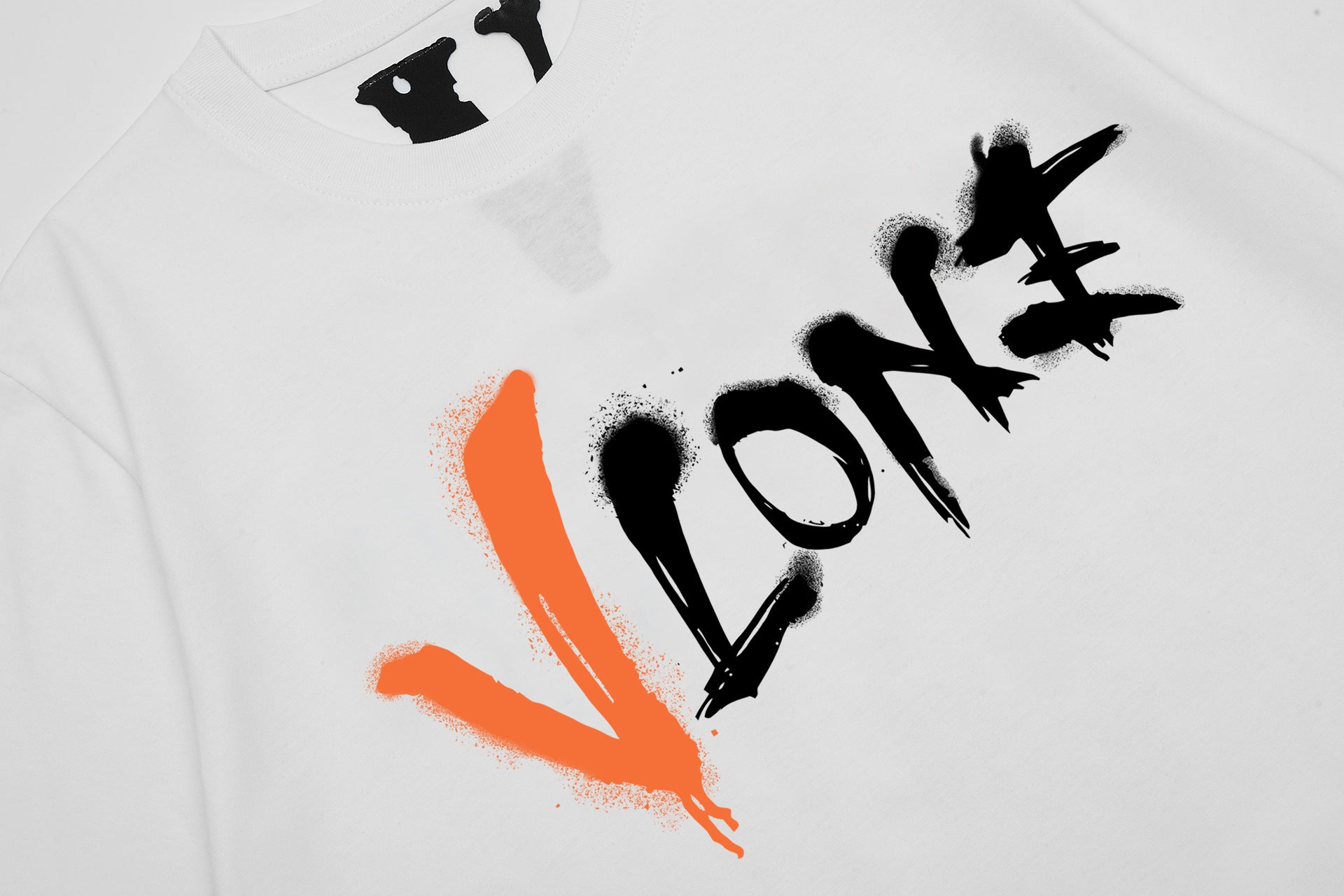 Vlone Big V Letter Graphic Short Sleeve Tee Streetwear Unisex