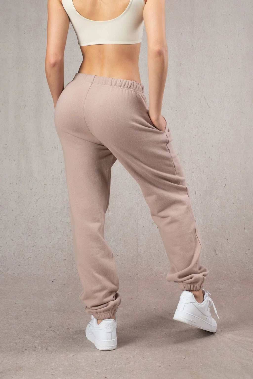 YOUNGLA W211 Dreamers Joggers