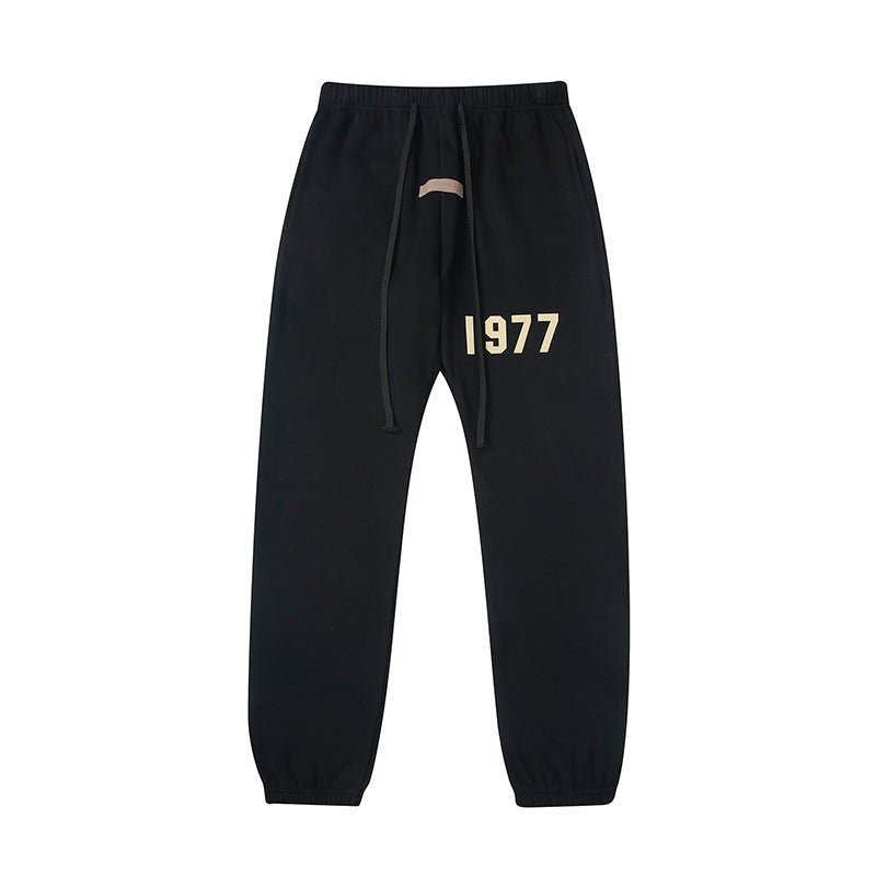Fear of God ESSENTIALS 1977 Flocked Number Print Hoodie sweatpants